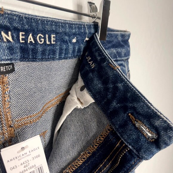 American Eagle Distressed Stretch Curvy Mom Jeans NWT Size 14 X-Short #76 - Picture 7 of 8
